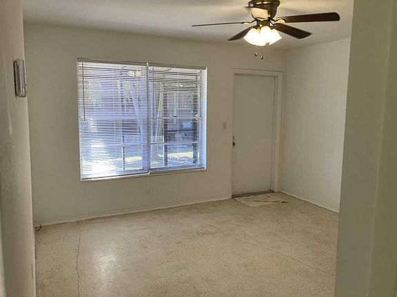 3rd image of 214 SE 3rd Ave