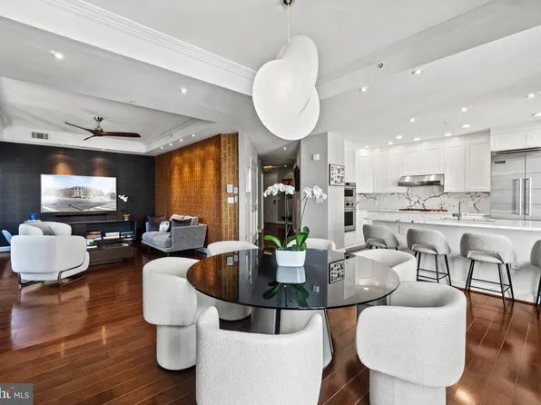 2501 Wisconsin Ave NW APT 402, Washington, DC 20007