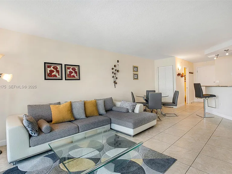 6917 Collins Ave #1608 — Photo 4
