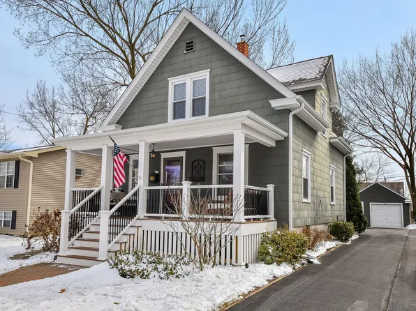 718 North St, Geneva, IL 60134