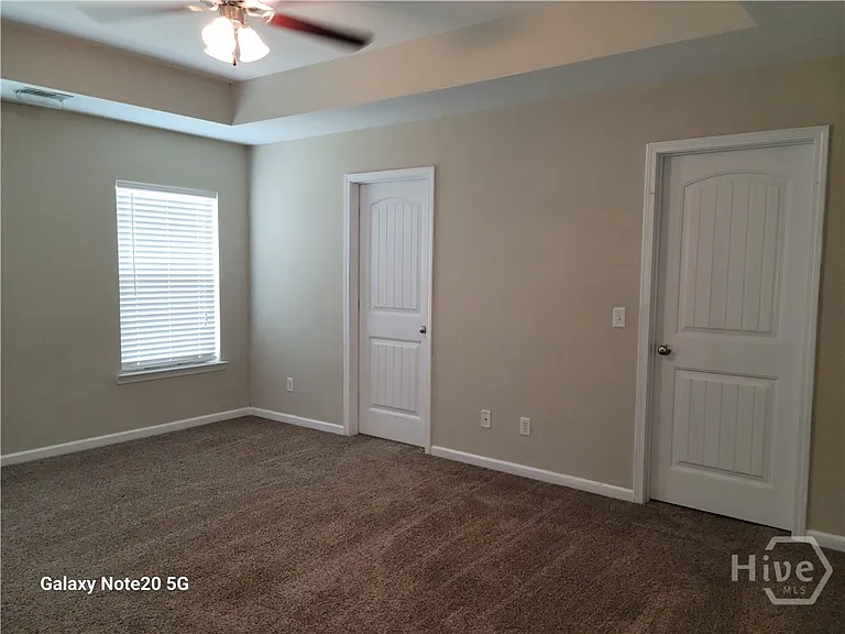 104 Clydesdale Ct — Photo 12
