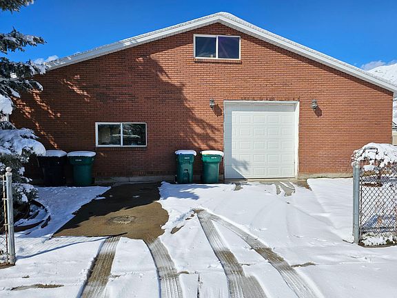 This is the side garage and driveway where you would park