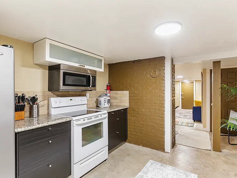 3246 NE 57th Ave #B — Photo 24