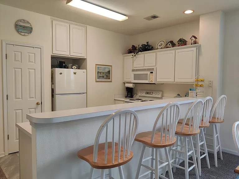 kitchen bar