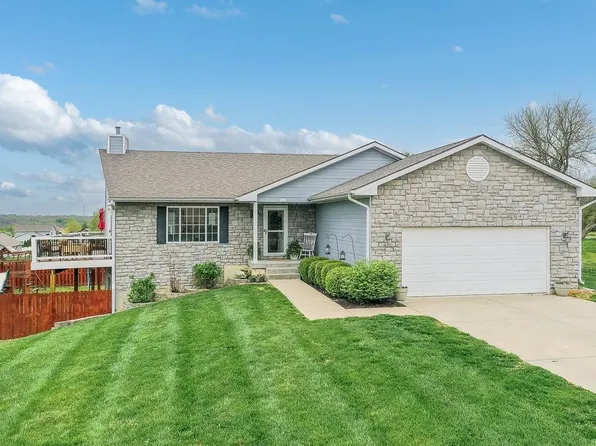 15110 Linden Ct, Bonner Springs, KS 66012