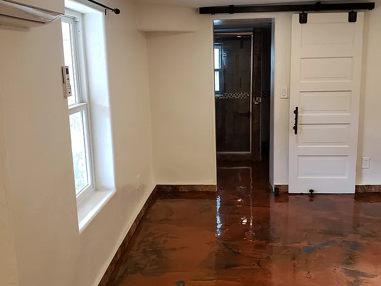 221 Youngblood Hill Ave — Photo 5