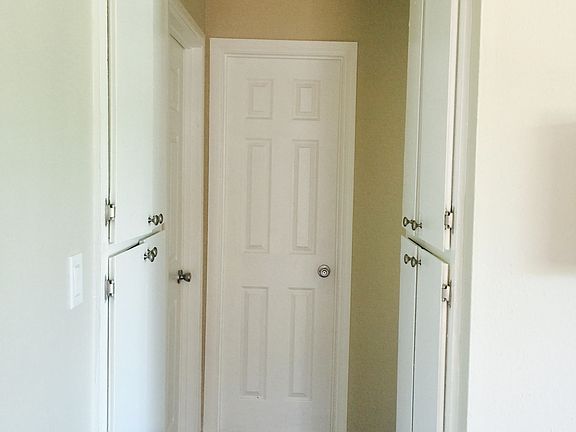 4th image of 707 Windsor Ct APT 3