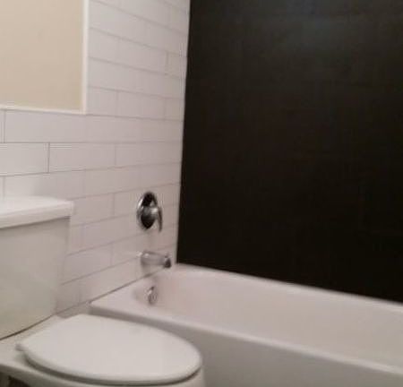4th image of 369 E 28th St