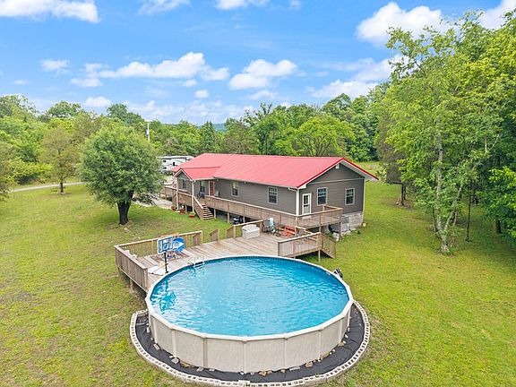 2nd image of 315 Red Bird Ln