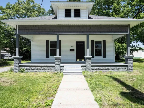820 W Maplewood St, Marion, IL 62959