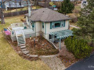 10 Woody Way, Oakwood Hills, IL 60013