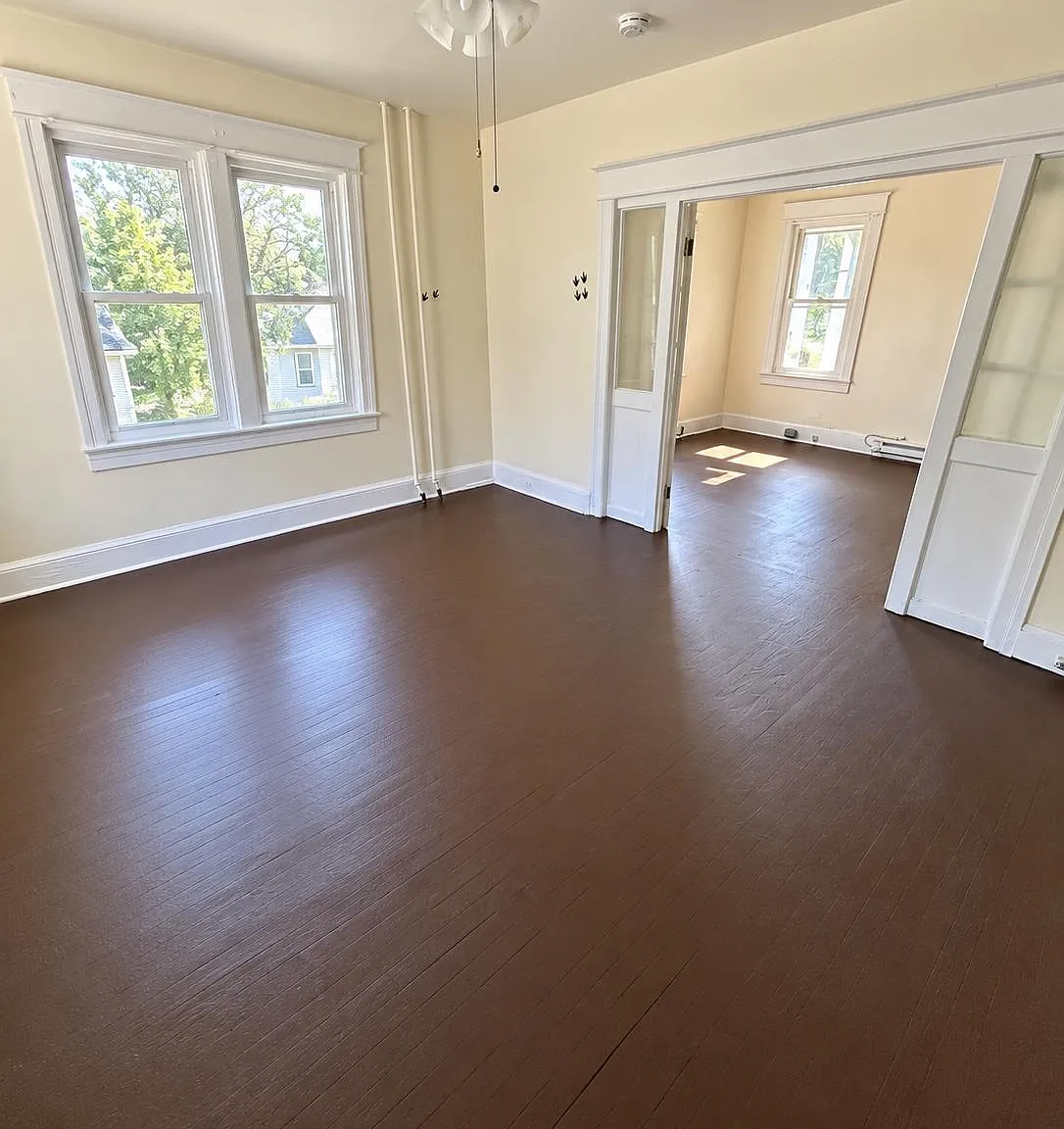 1 bed, 1100 sqft, $950 — Photo 3