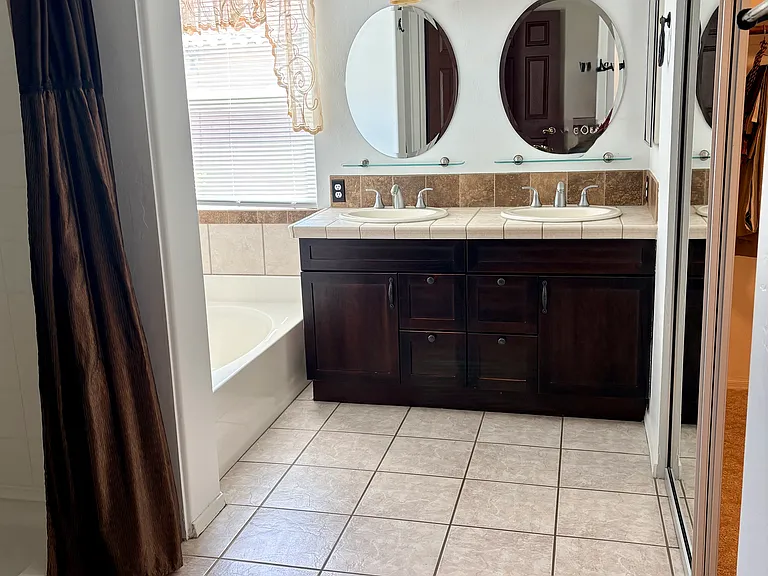 2971 W Calle Lucinda — Photo 13