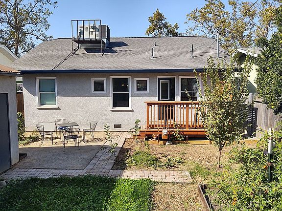 2nd image of 1553 34th St