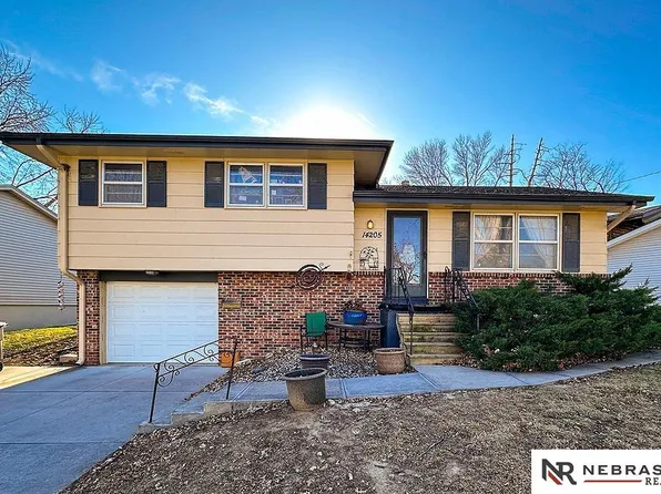 14205 Karl St, Omaha, NE 68137