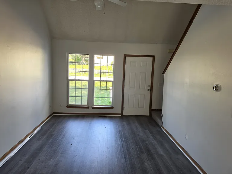1859 Chickadee Dr — Photo 4