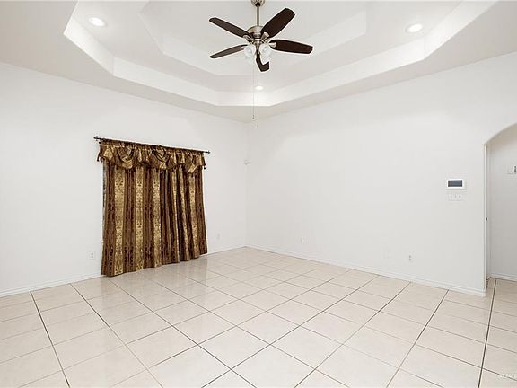 4th image of 3303 N Amaretto Dr
