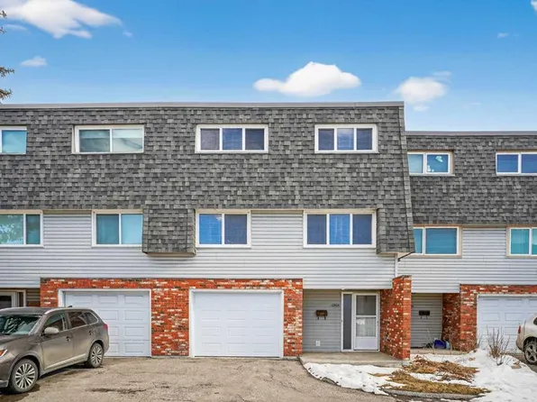 10304 W Braeside Dr SW, Calgary, AB T2W 1B4