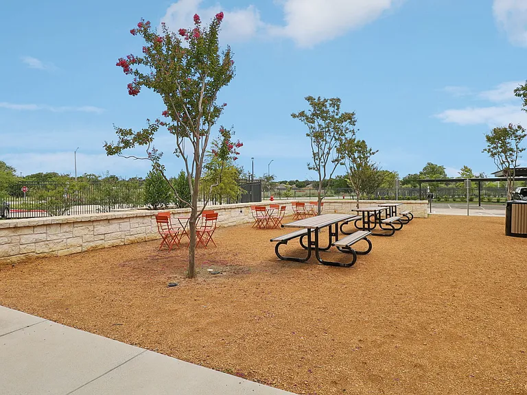 Range West — Photo 14