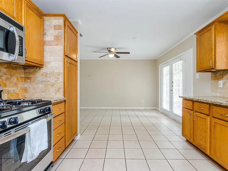 3406 Hastings Dr — Photo 25
