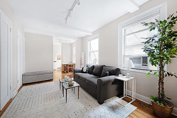 Sold by Compass | media 2
