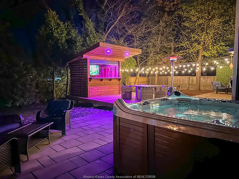 106 Marentette Dr — Photo 43