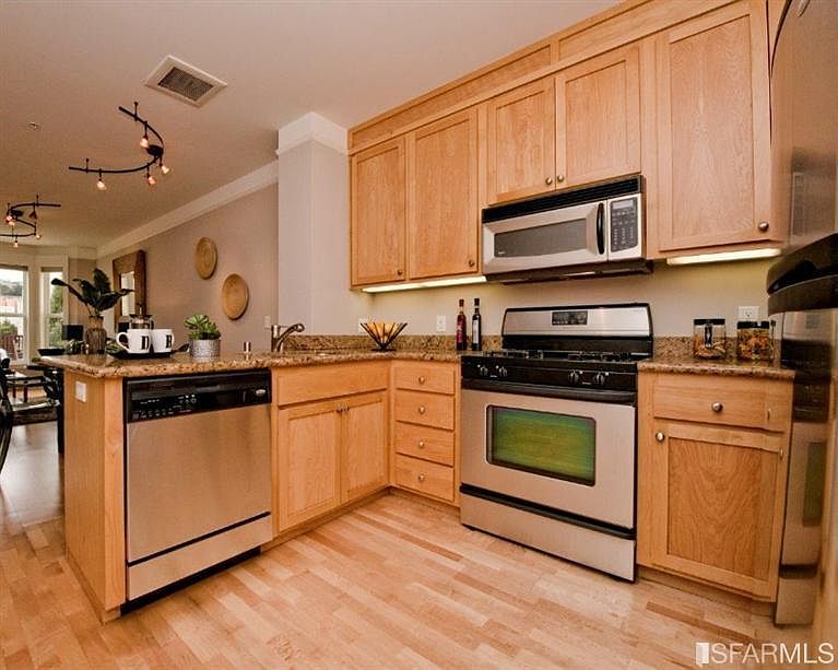 1st image of 270 Valencia St APT 406