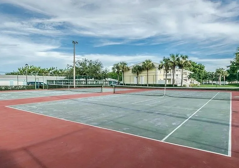 169 Pompano Dr SE #1 — Photo 38