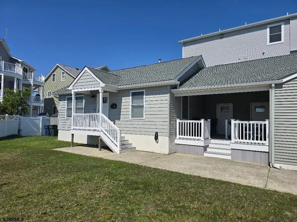 204 N 10th St #B, Brigantine, NJ 08203