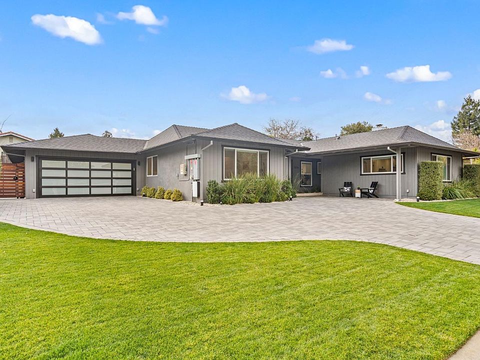 1st image of 22276 Hartman Dr