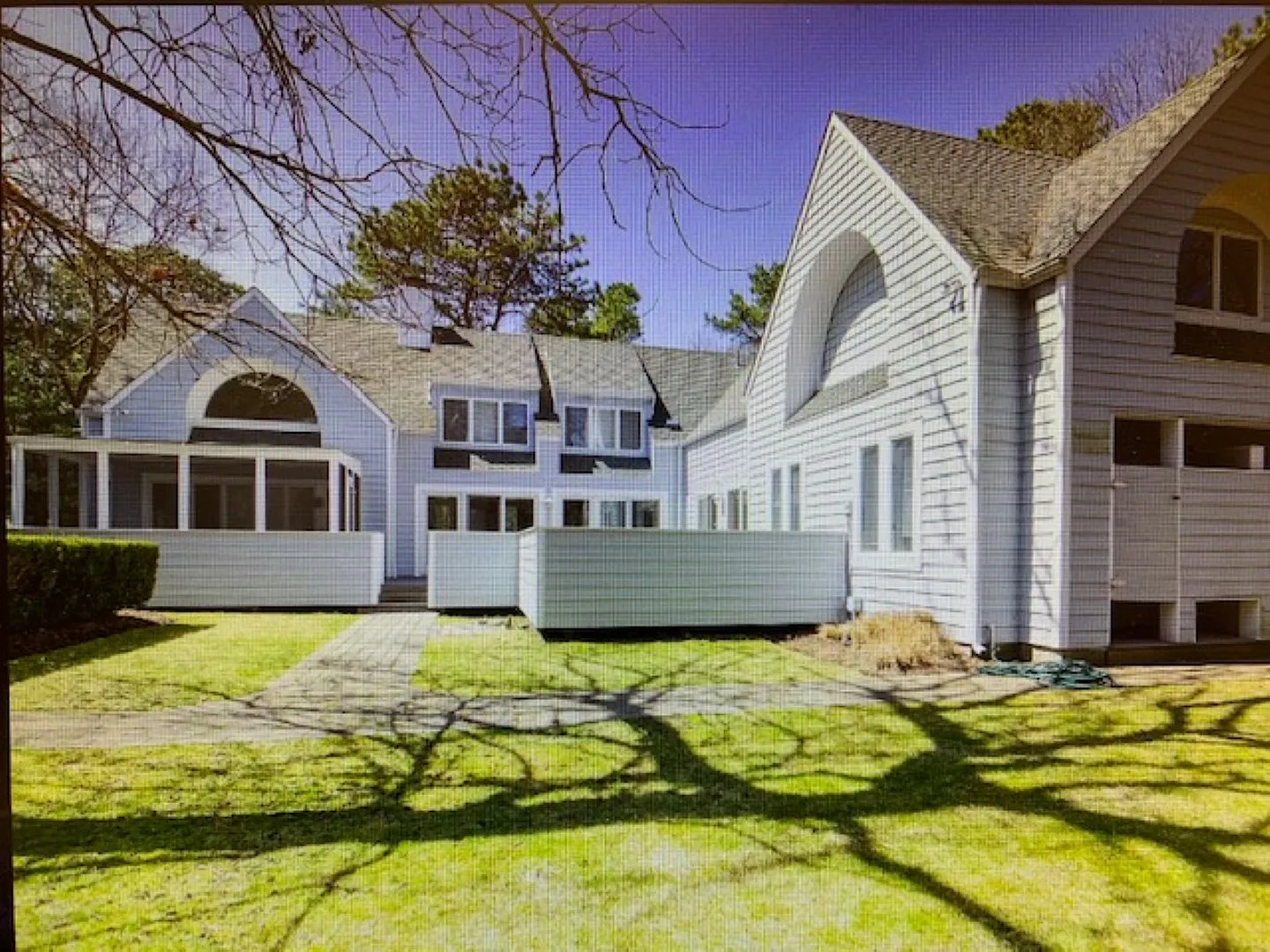 2 acre oasis in East Quogue — Photo 3
