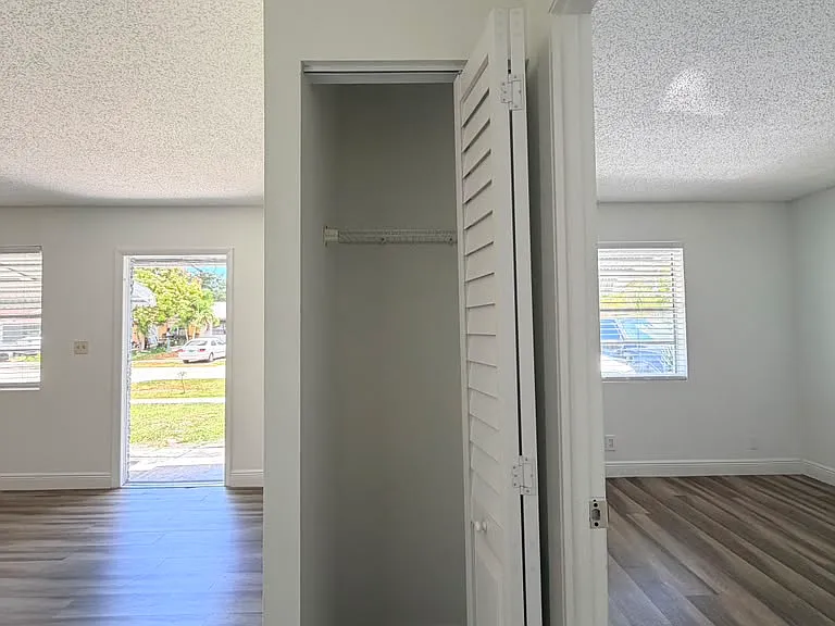 4749 Gladiator Cir — Photo 1