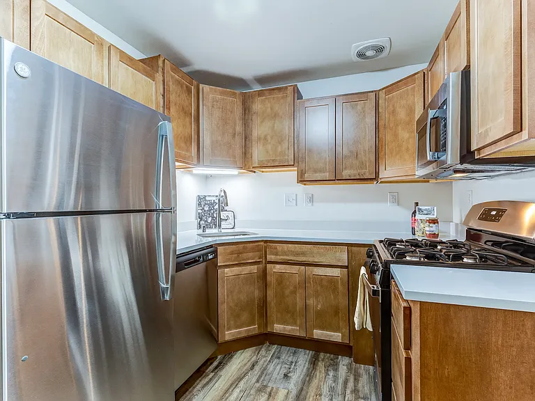 Greenbrook Apartments — Photo 14