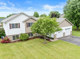 572 Amur Cir NW, Saint Michael, MN 55376