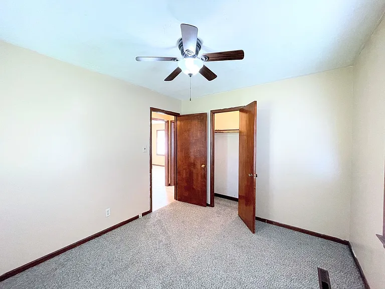 1427 N Harding Ave — Photo 12