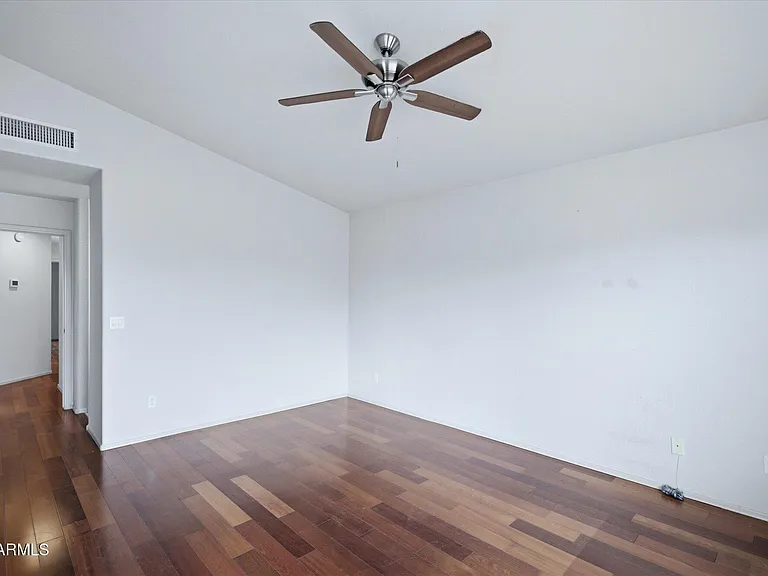 15251 W Verde Ln — Photo 17