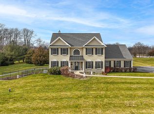 107 Blackwood Ln, Douglassville, PA 19518