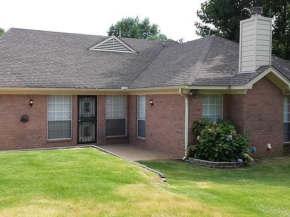 3rd image of 6424 Belmont Dr
