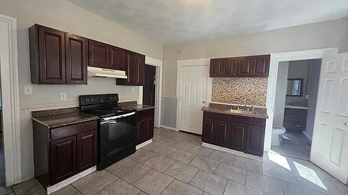 187 Wolcott St #1 Photo 1