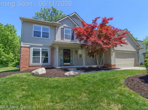 140 Cherry Grove Ln, Commerce Township, MI 48390
