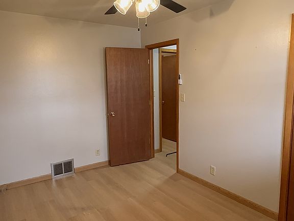 2nd image of 301 N 1st St APT 2
