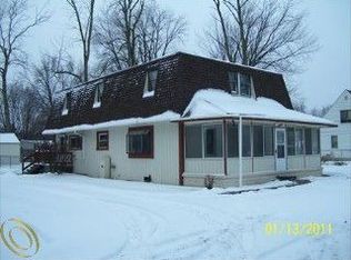 25974 S River Rd, Harrison Township, MI 48045