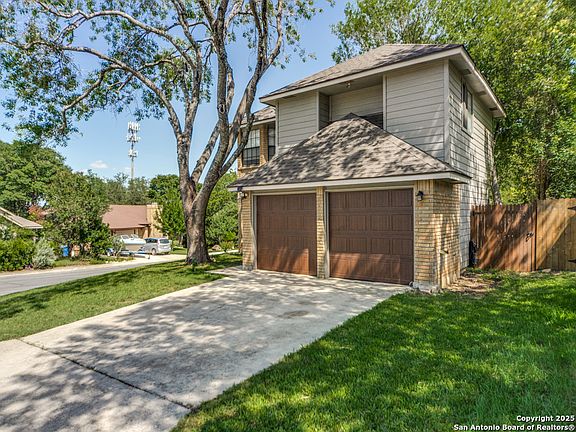 3rd image of 2154 Pecan Hollow