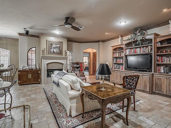 4th image of 12304 N Saint Lukes Ln