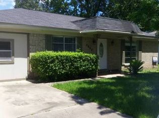 3662 Hemlock Ln, Orange, TX 77630