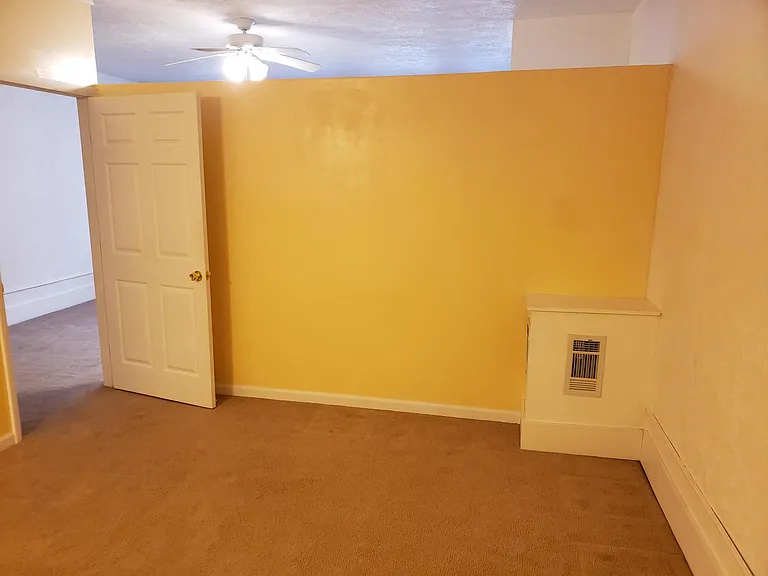 111 Smithfield St — Photo 16