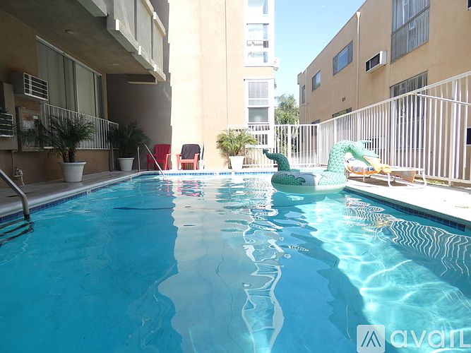 1st image of 1617 N Poinsettia Pl #209