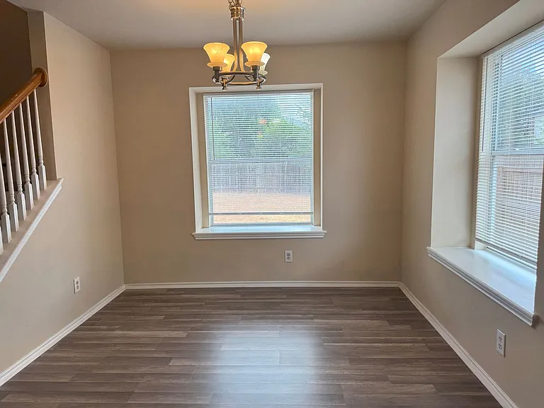 9061 Clearwood Path — Photo 4