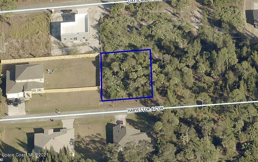 2nd image of 737 Haryestor Ave SW