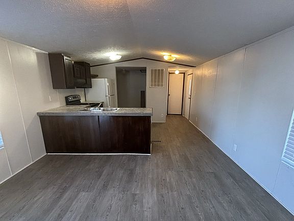 2nd image of 13 Casey Rd #13C